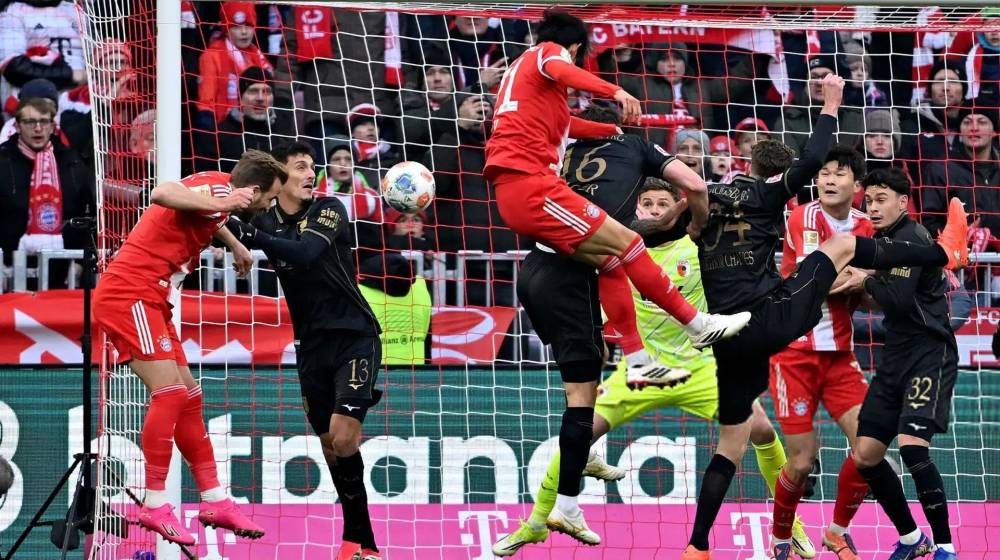 دانلود خلاصه دیدار بایرن مونیخ - آگزبورگ