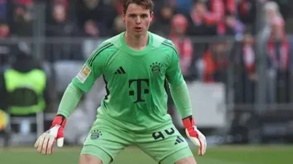 ستاره‌های بایرن به جانشین اشتباه نویر دلداری دادند!