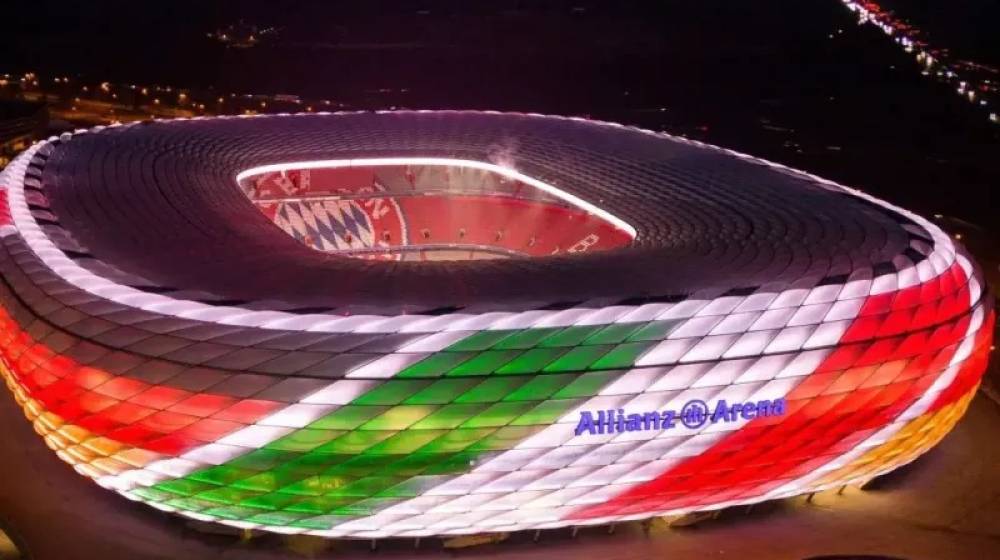 تغییر رنگ آلیانتس آرنا ‏به مناسبت شروع المپیک